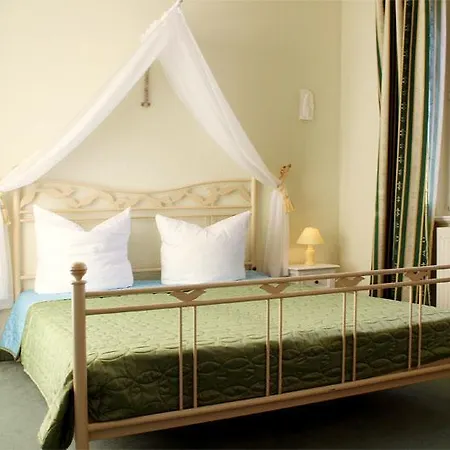 Appartmenthaus Sonnenresidenz I * Kuehlungsborn